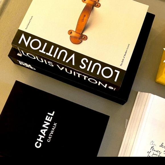 New Louis Vuitton Birth of Modern Luxury Coffee Table Collectable Book Ambrams - Picture 14 of 15